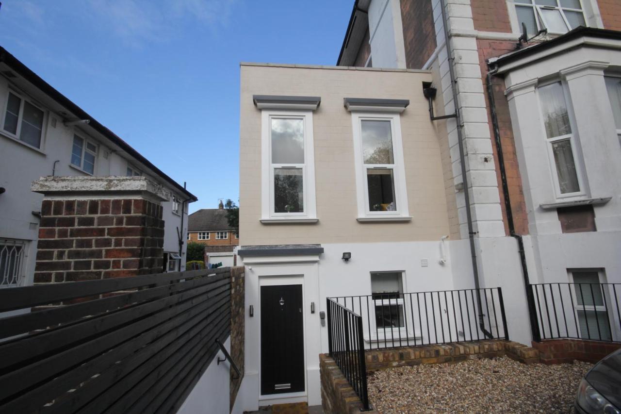 Eversley'S Mews Apartment Londra Exterior foto